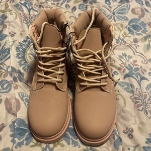 Timberland boots, size 6, blush pink